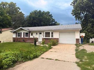 7 E Alhambra Dr, Columbia, MO 65203