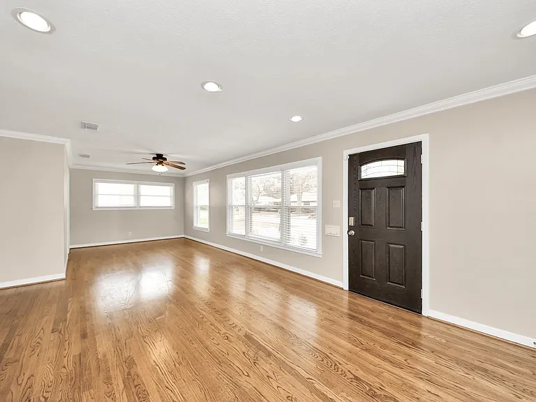 3419 Norris Dr — Photo 5