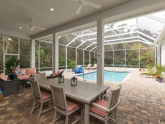 3rd image of 10 Roma Ct