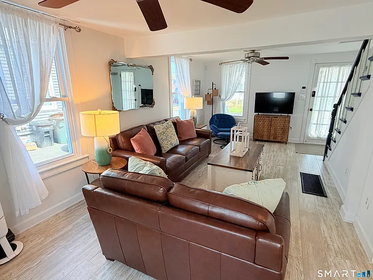19 Willow St — Photo 4