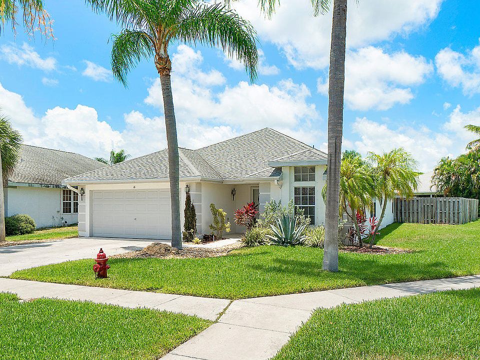 Home For Sale In The Meadows Of Boynton Beach