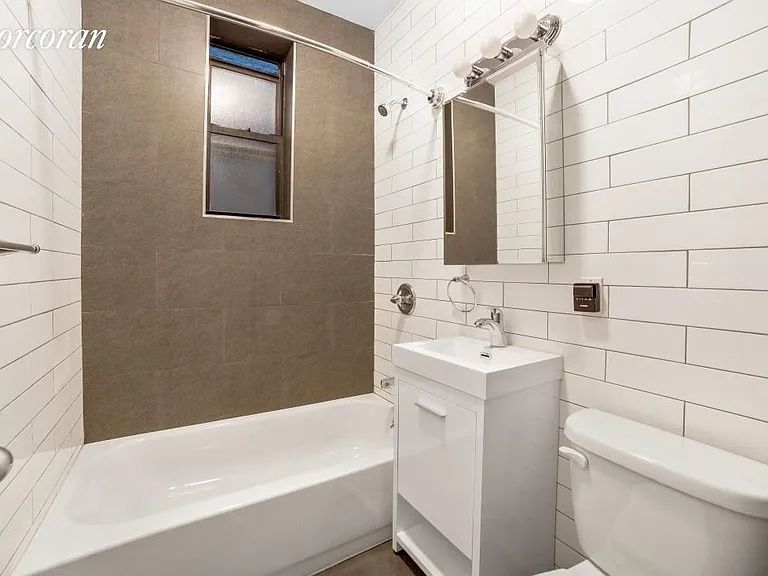 328 E 52nd St #8 — Photo 3