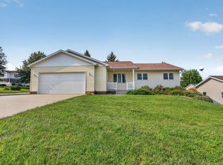709 18th Ave, Gilbertville, IA 50634