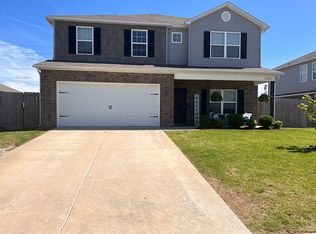 1561 Scotland Dr, Centerton, AR 72719