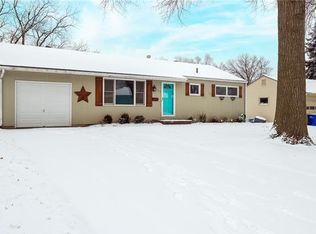 6115 Earnshaw St, Shawnee, KS 66216