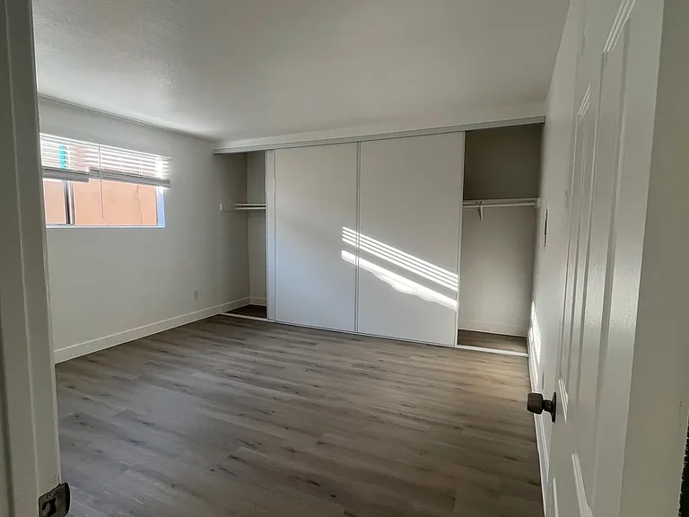 11808 Kittridge St #19 — Photo 4
