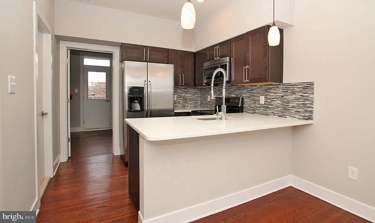 1 bed, 575 sqft, $1,550 — Photo 2