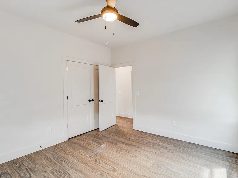 2464 Millwood Ave #1 — Photo 33