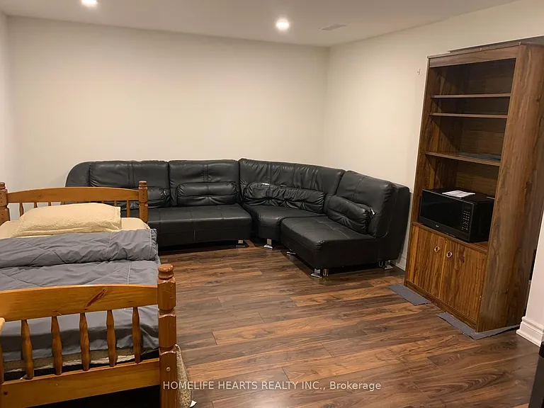 301 Washburn Way #40 — Photo 5