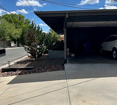 3rd image of 338 Country Club Cir #4