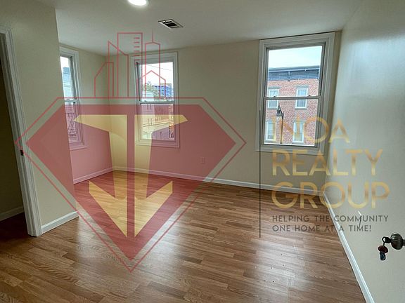 4th image of 559 Newark Ave #3L