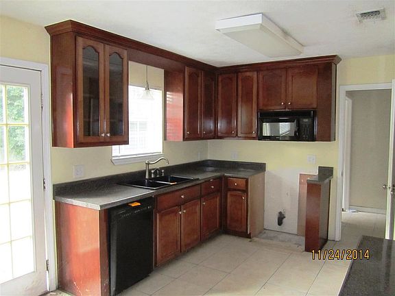2nd image of 5571 Twin Creek Cir