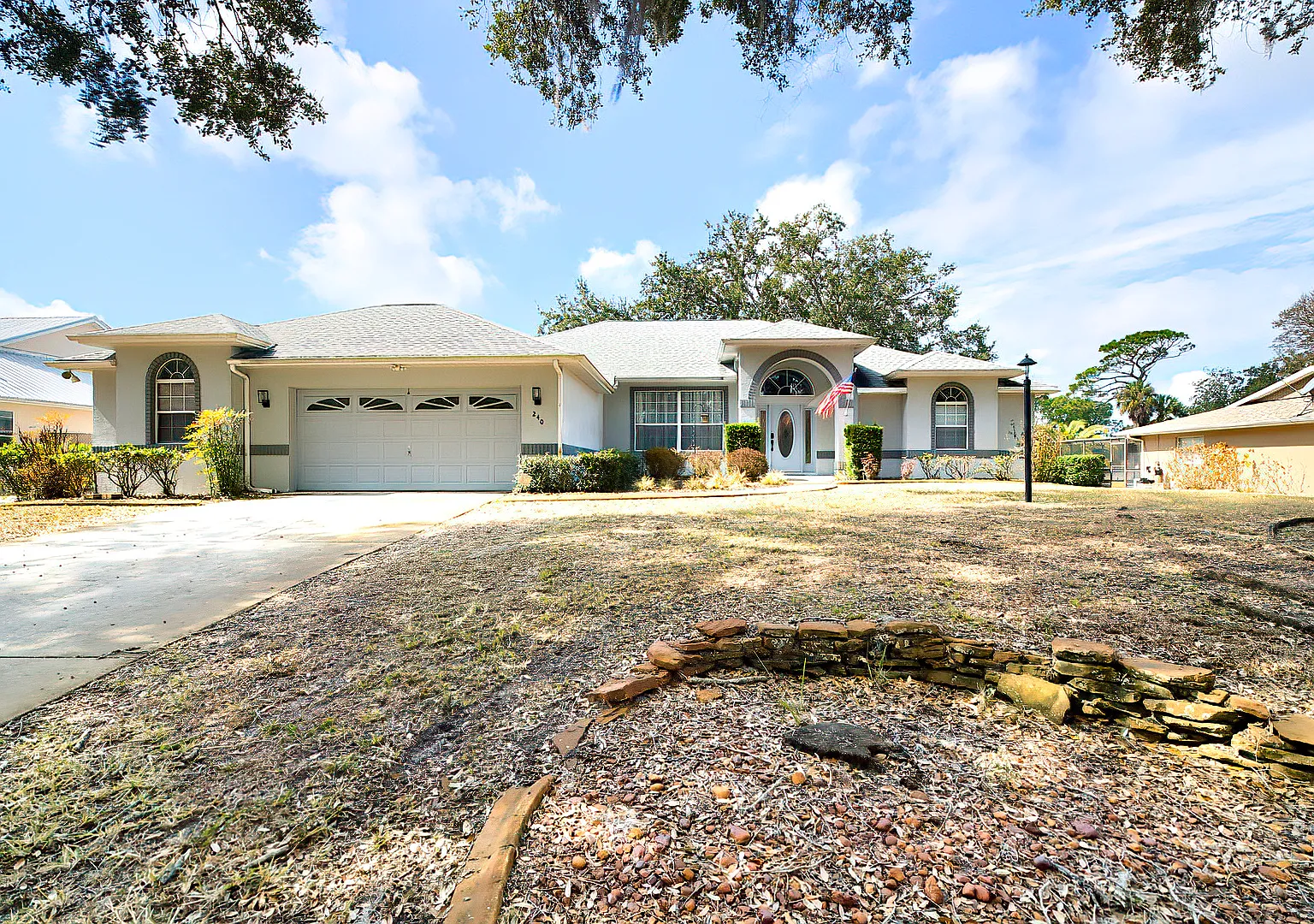 3 bed, 2215 sqft, $2,800 — Photo 1