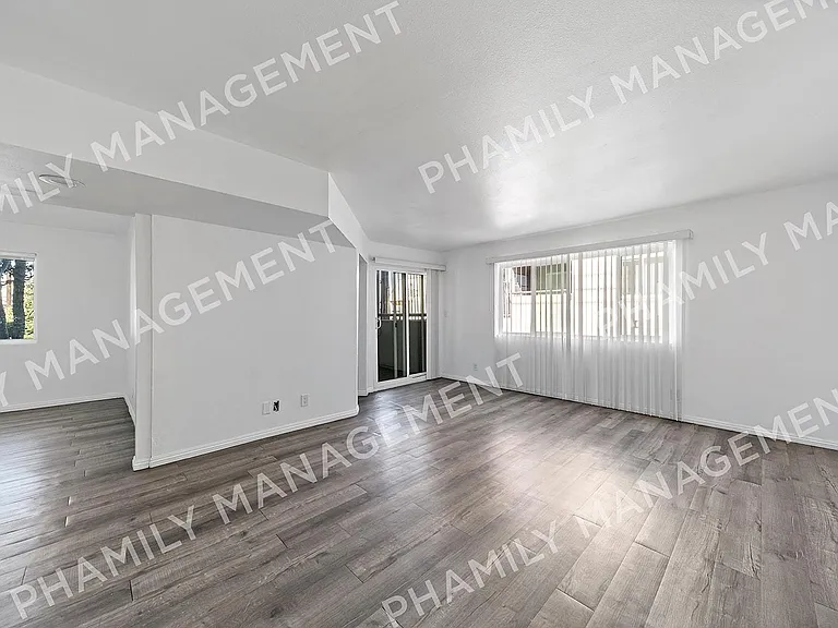 6415 Roble Ave #D — Photo 1
