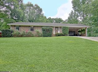 260 Sharon Dr, Fayetteville, GA 30214