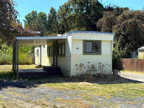 1165 S Grand Ave Trailer 12, Pullman, WA 99163