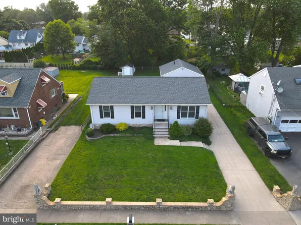 45 Wert Ave, Hamilton, NJ 08610