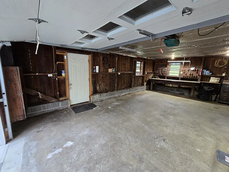 15731 Veterans Memorial Hwy — Photo 22