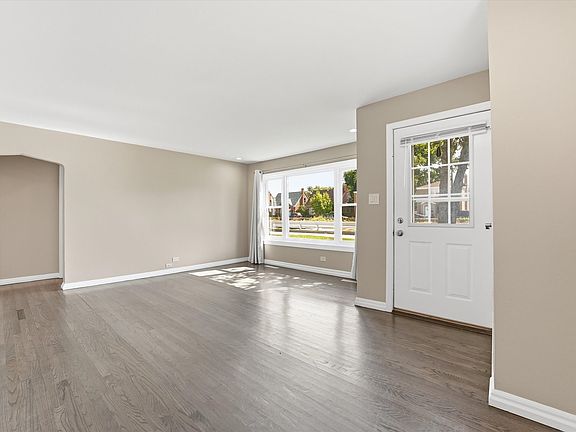 4th image of 10934 S Pulaski Rd