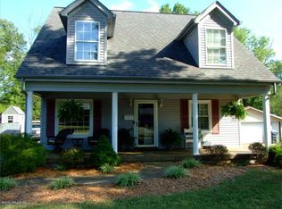 7717 Dingle Dell Rd, Louisville, KY 40214