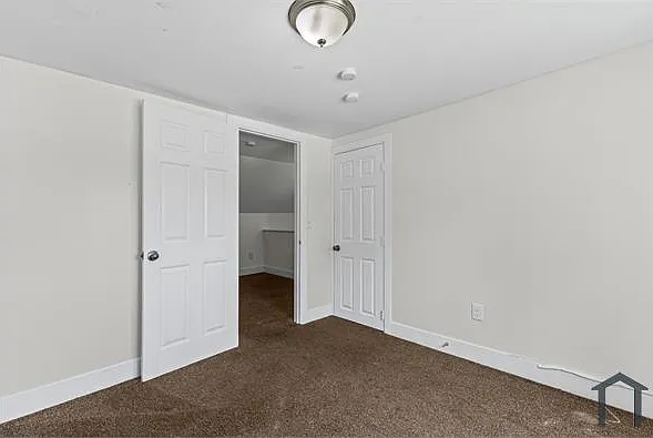 6183 Woodhall St — Photo 12