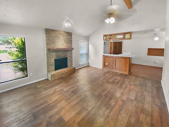 2nd image of 4216 Windhurst Dr