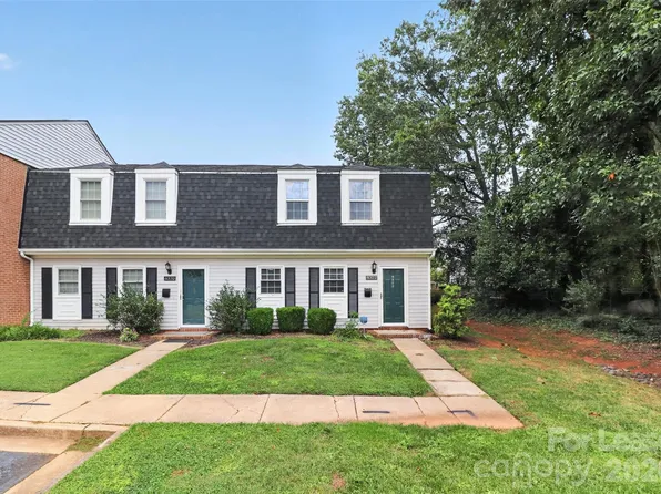 8322 Knights Bridge Rd, Charlotte, NC 28210