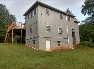 8 Roby Conley Rd, Marion, NC 28752