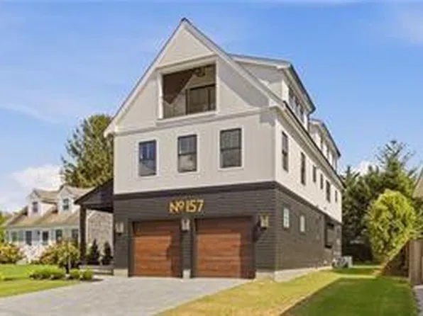 157 Ellery Ave, Middletown, RI 02842