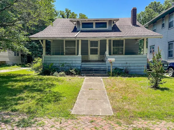 613 W Kansas St, Pittsburg, KS 66762