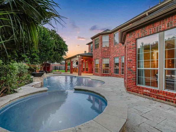 3931 Lake Hawkins Ln, Richmond, TX 77406