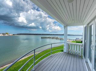 36 Stirling Cv, Greenport, NY 11944