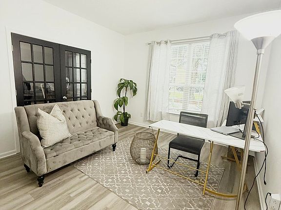 4th image of 4506 GRAY HAWK Street