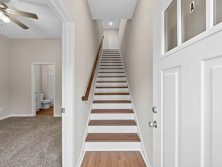 329 Cedar Ct — Photo 12