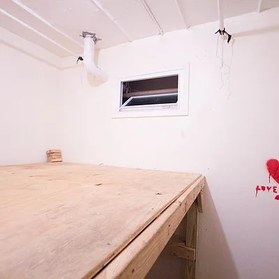 Rented by Nooklyn NYC LLC | media 43