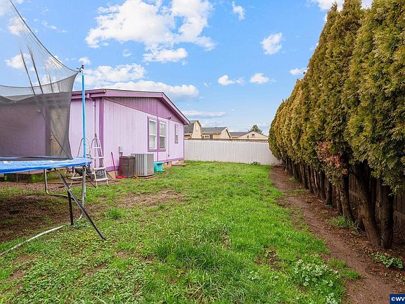 5th image of 483 Rye St #18