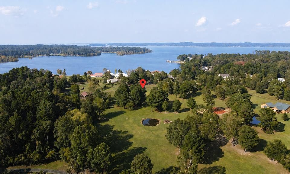 1st image of 28 Sunny Acres Dr