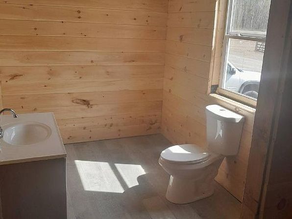 102 Murray St, Bingham, ME 04920