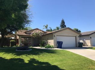 5715 Seasons Valley Ct, Bakersfield, CA 93313