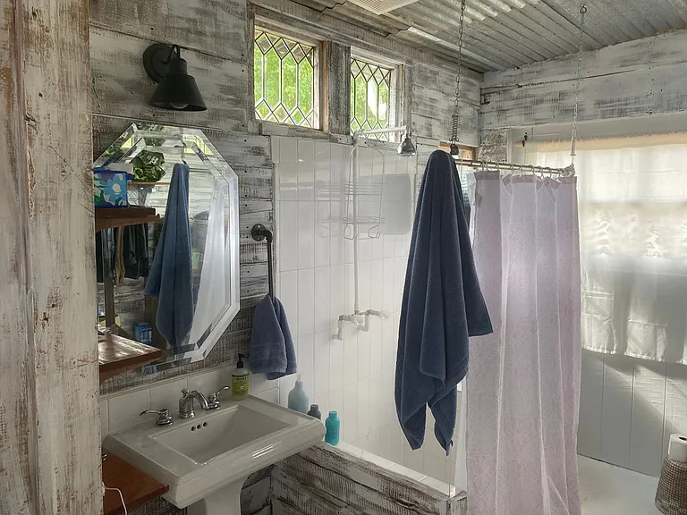 10518 Signal Hill Rd — Photo 8