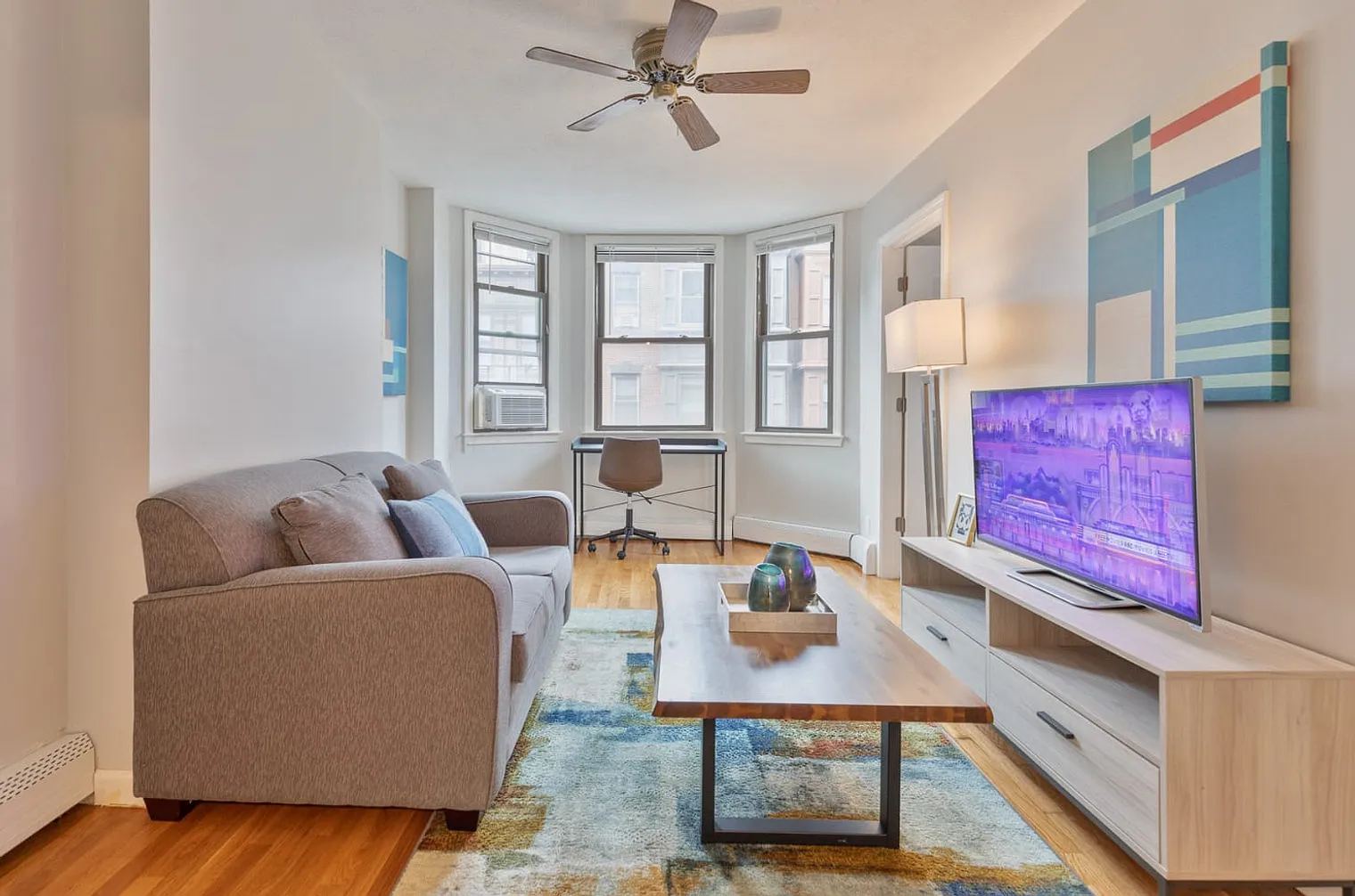 1 bed, 1.0 bath, 645 sqft, $8,392 — Photo 1