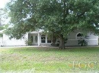 570 S Elm St, Labelle, FL 33935