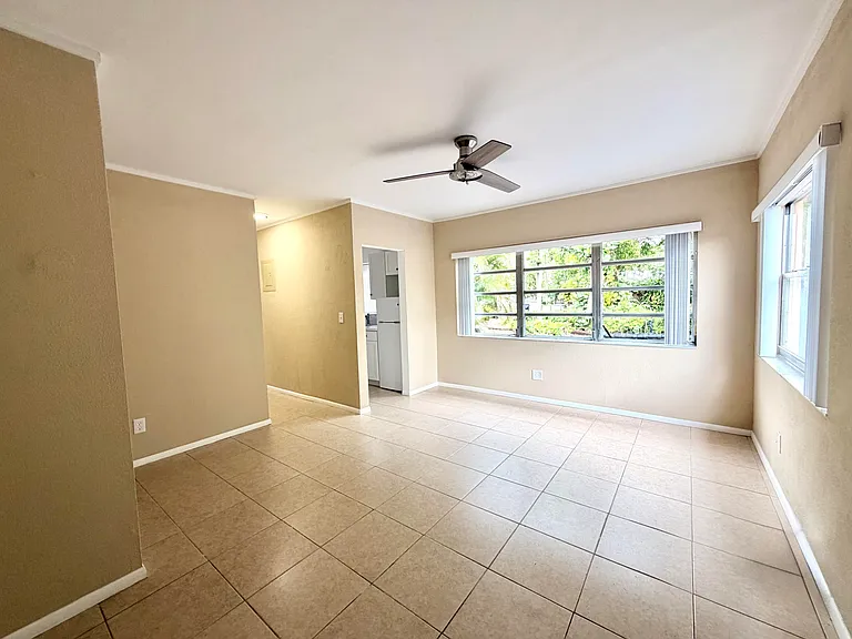 1421 NW 2nd Ave #B — Photo 3