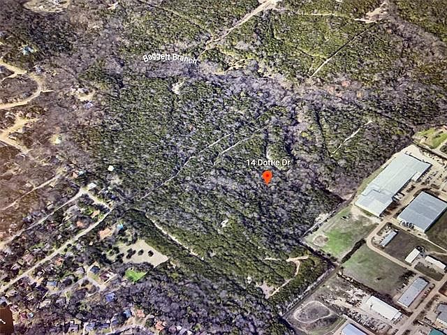 1st image of 14 Dottie Dr
