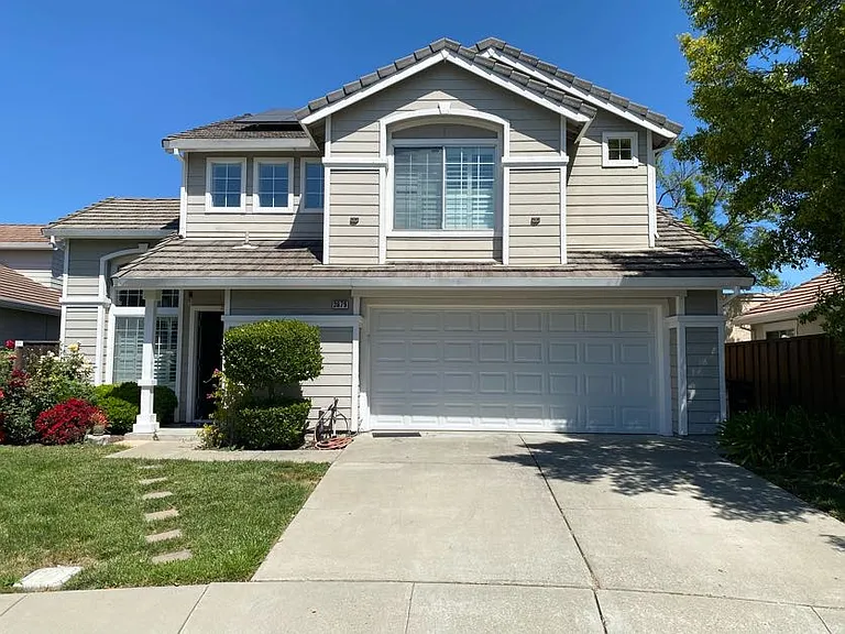 3679 Reflections Dr — Photo 2