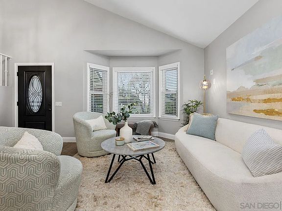 4th image of 5259 Hubbert St