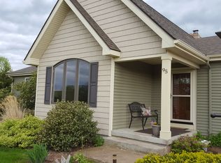 95 Wren Dr, Suffield, CT 06078