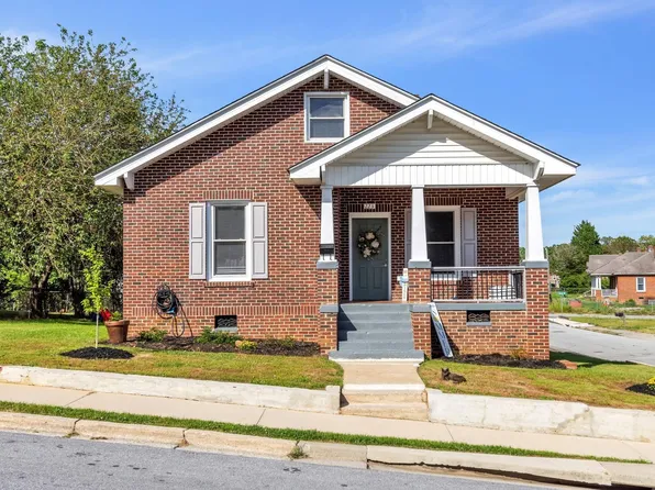 223 Park St, Ninety Six, SC 29666