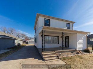 411 N Grace Ave, Grand Island, NE 68803