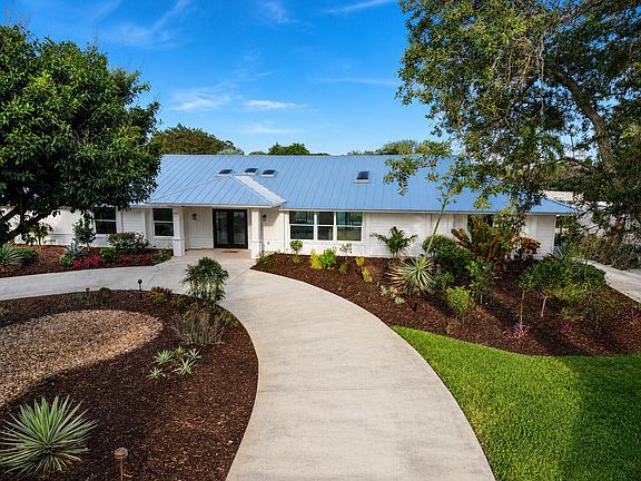 2nd image of 5297 SW Anhinga Avenue